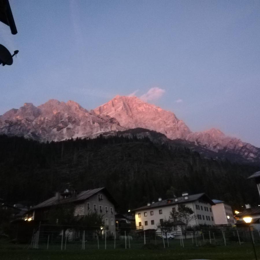 Casa Vacanze Miramonti - Appartamento Con Balcone Con Vista Sulle Dolomiti Borca di Cadore Exterior photo